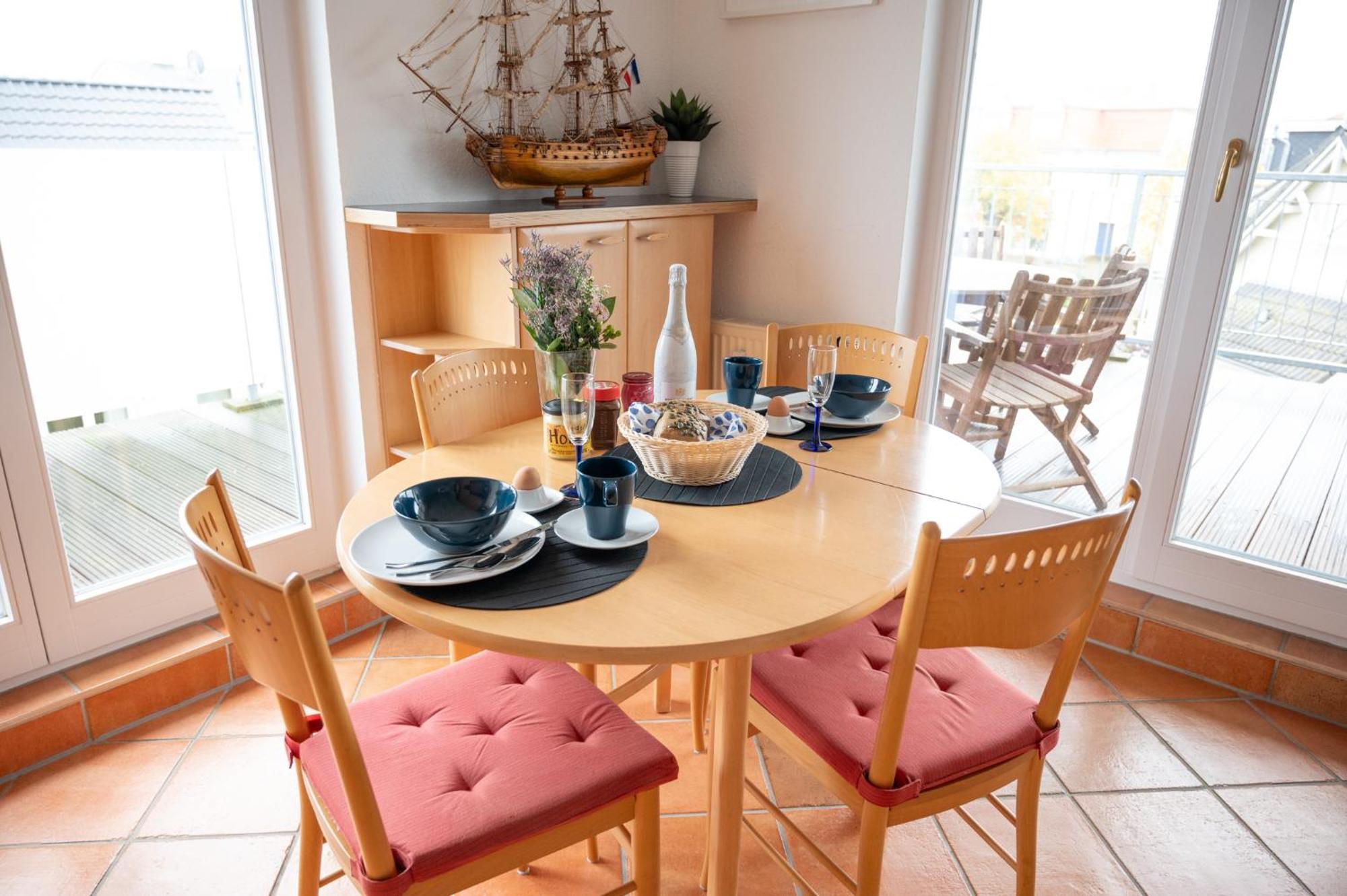 Villa Duene Mit Grosser Sonnenterrasse, Kamin, Wlan Und Tiefgarage Fuer 2-4 Personen Ostseebad Kühlungsborn Buitenkant foto